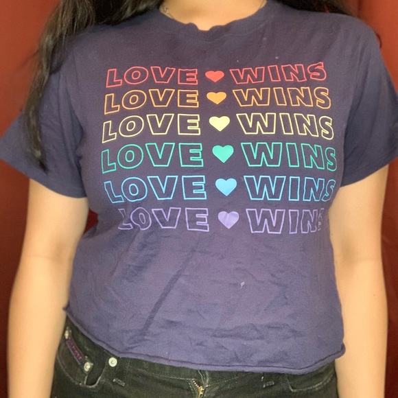 Tops - LOVE WINS tee shirt